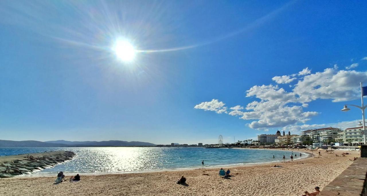 Apartment Saint-raphael-front De Mer-wifi-clim *